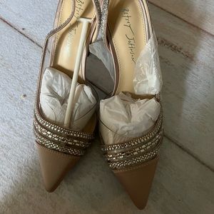 Betsey Johnson 7.5 new never used heels